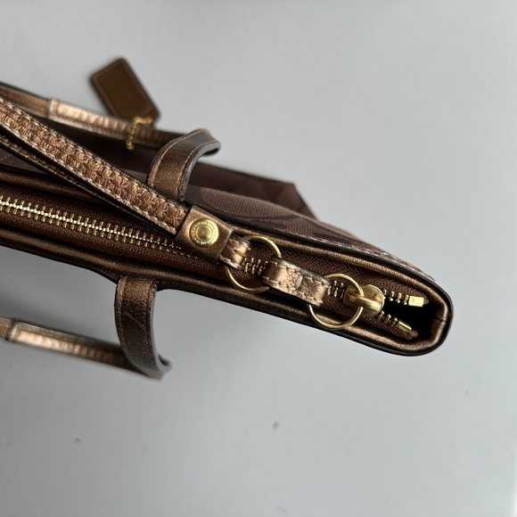 Coach Signature Brown Tote Bag - Picture 11 of 16